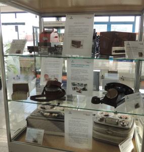 ExpoETSIT_Vitrina2Equipos