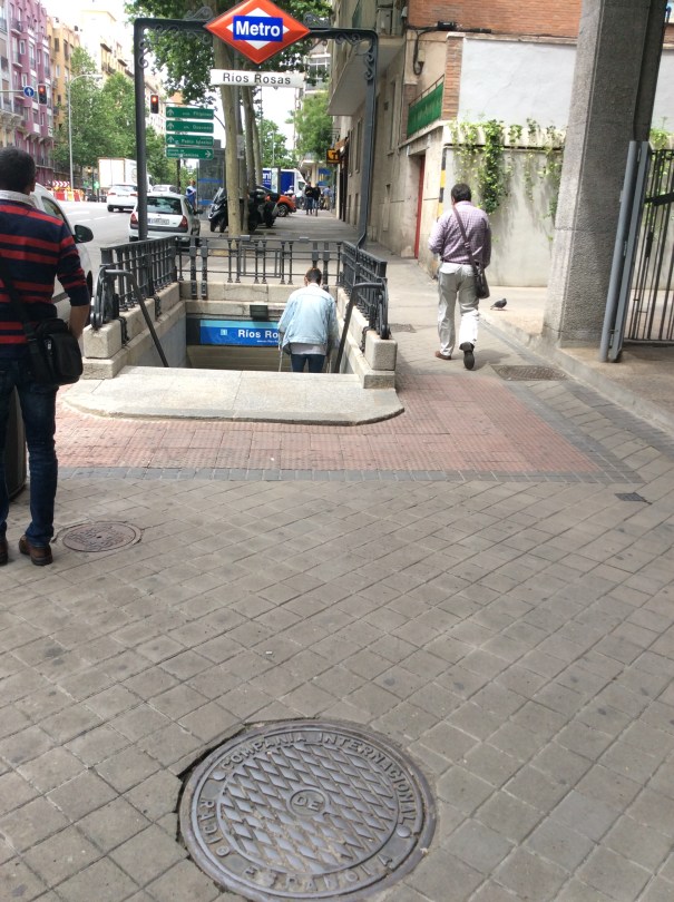 ECCCC78B-1DEF-4F2B-949E-96355D0CF3E7