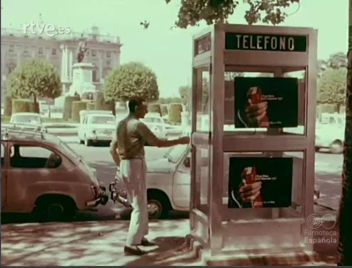 Primeras cabinas telefónicas en Bilbao y&nbsp;Vitoria