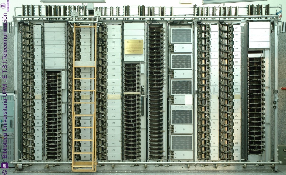 Poniendo en marcha la maqueta Rotary 7A2 de la ETSIT UPM (y&nbsp;4)