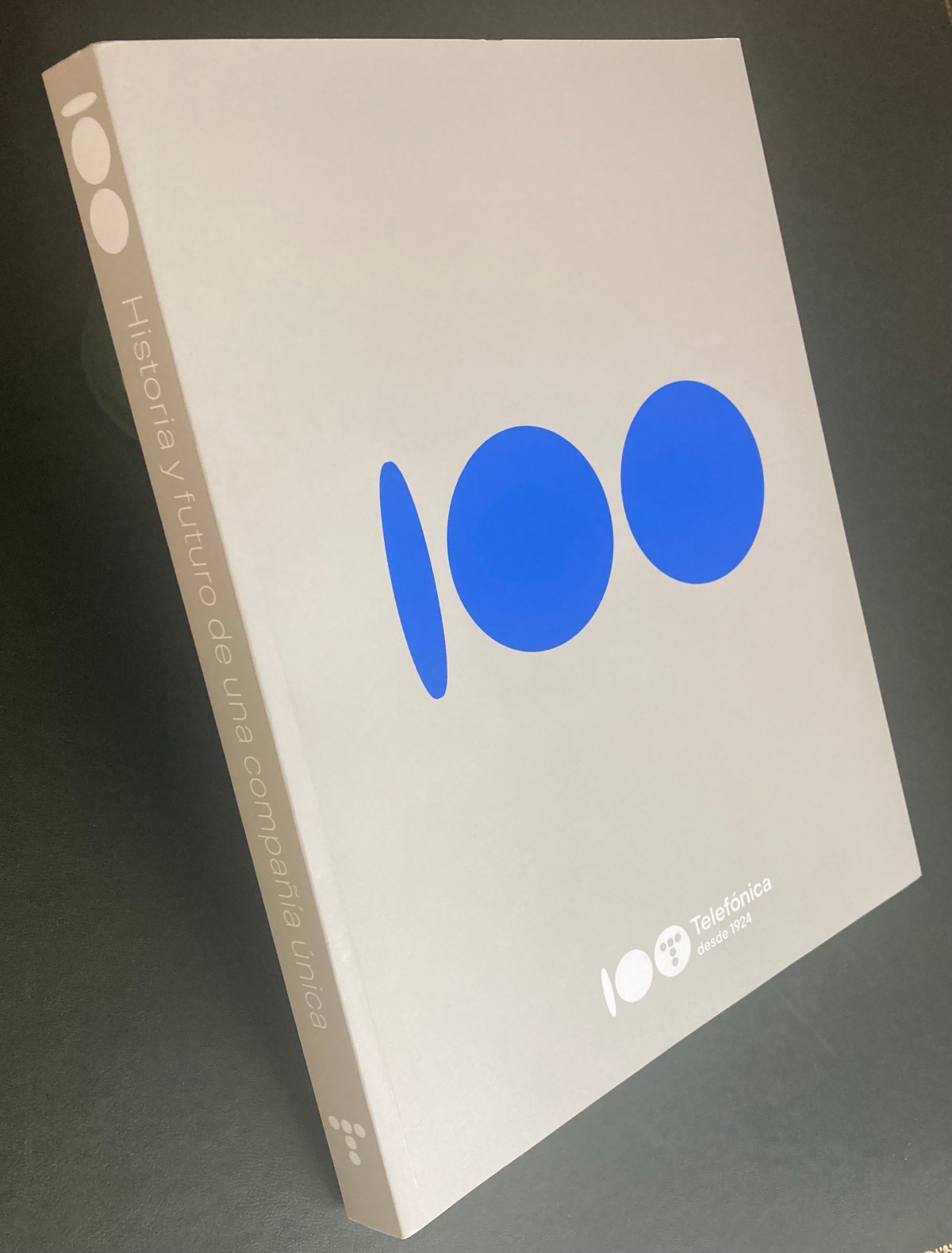 El centenario de Telefónica en su libro conmemorativo: aciertos, ausencias y&nbsp;confusiones.