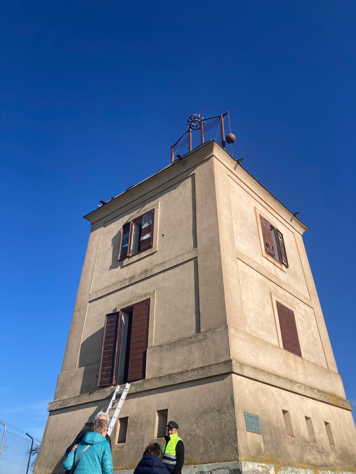 Visitando la torre de telegrafía óptica de Adanero&nbsp;(Ávila)